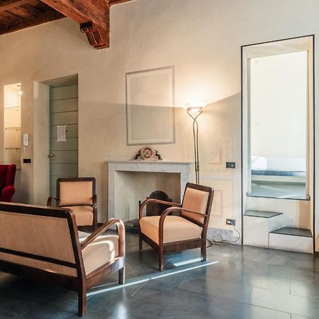 Appartamento Della Zecca - Affitti Brevi Italia ルッカ エクステリア 写真