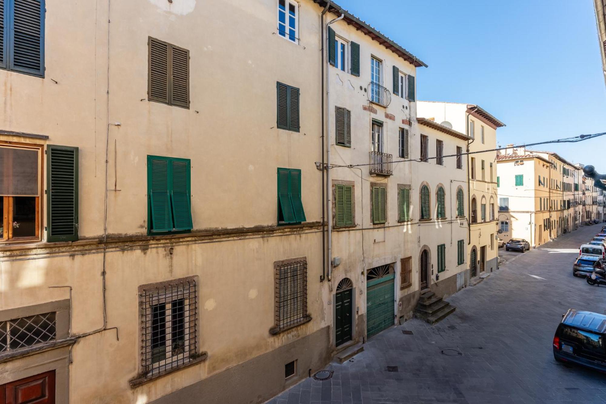 Appartamento Della Zecca - Affitti Brevi Italia ルッカ エクステリア 写真